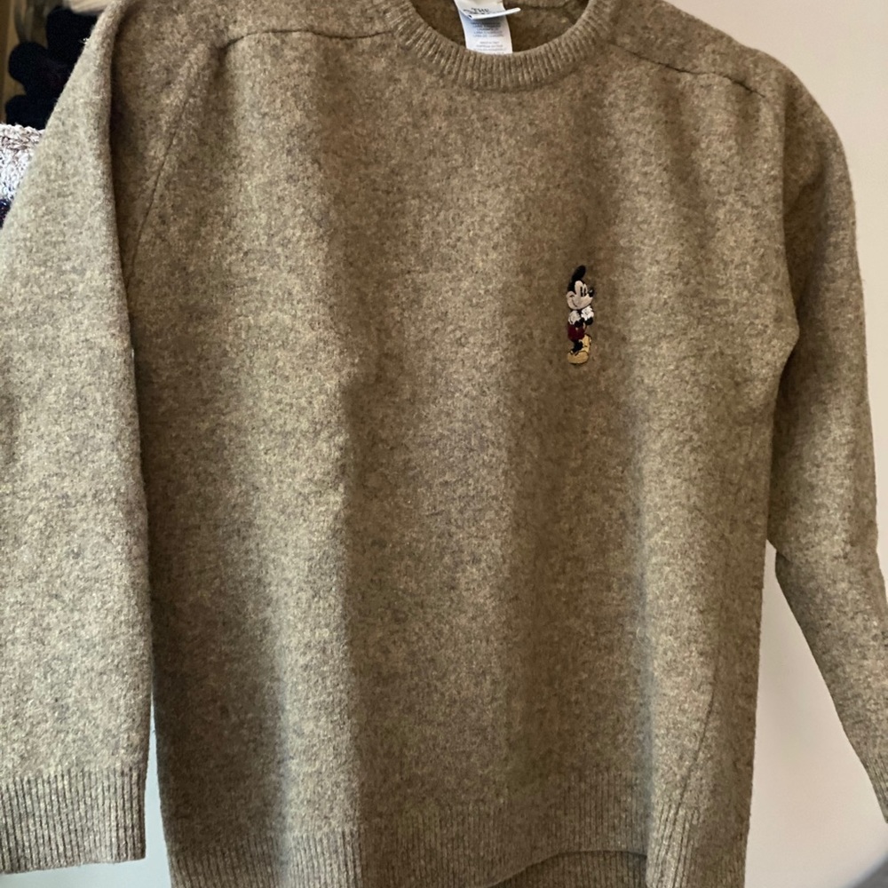 Vintage Disney Sweater (Mickey Mouse)